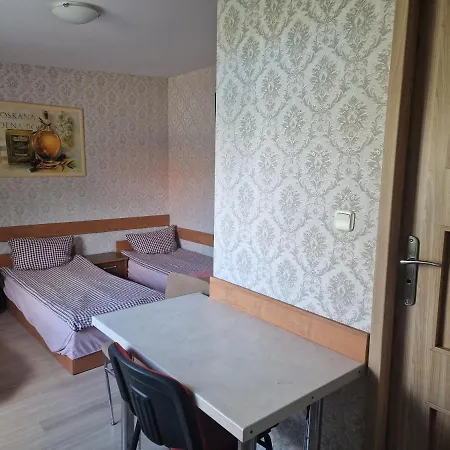 Noclegi Ali Wałbrzych Esterno foto