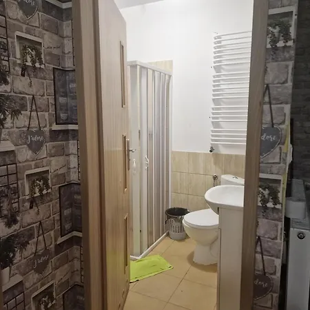 Noclegi Ali Wałbrzych Esterno foto